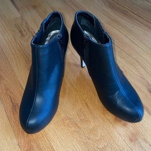 Madden Girl Black High Heeled Ankle Booties in Size 8.5